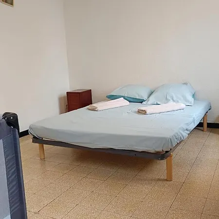 Holiday home Spacious House In Quiet And Friendly